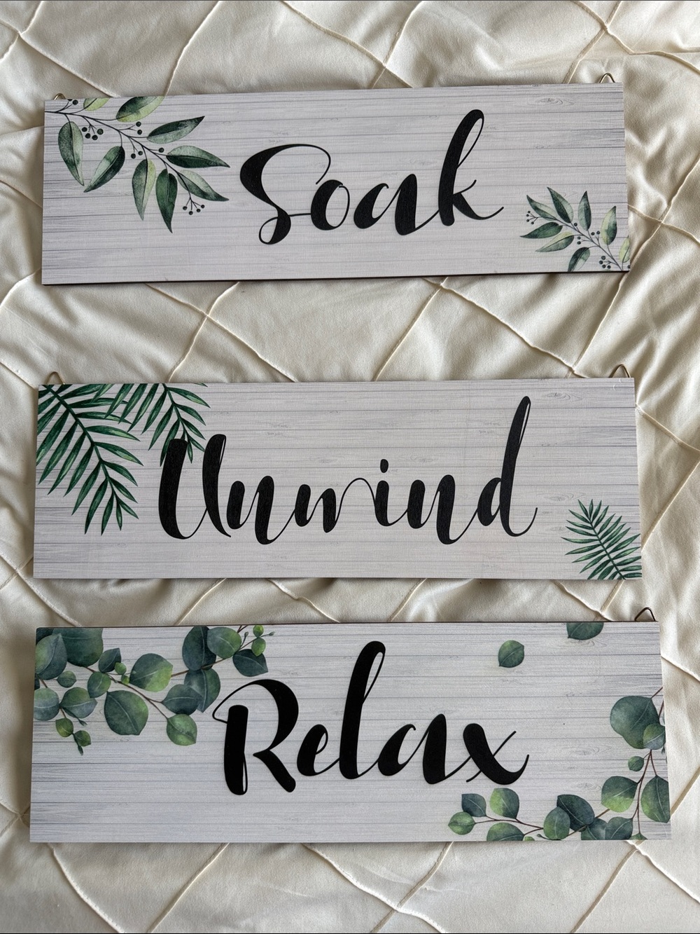 Soak Unwind Relax Wall Signs - Green and Black Home Wall Decor